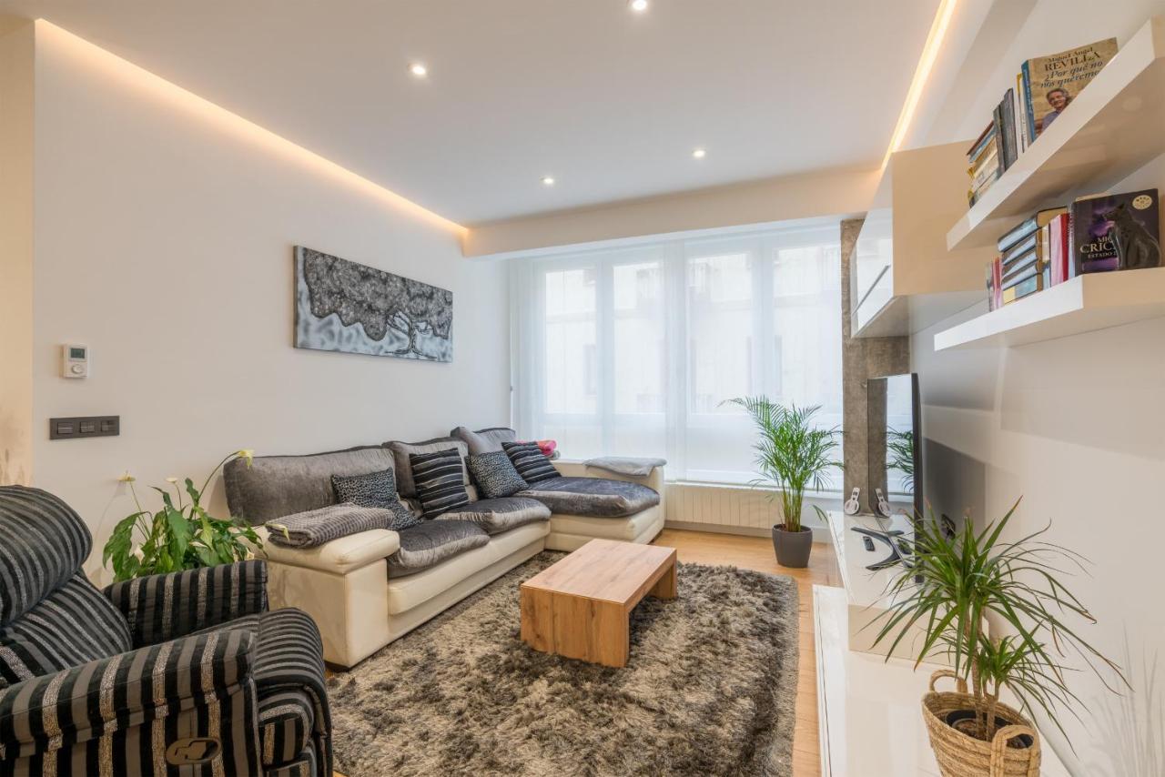 Tiboli Apartment By People Rentals บิลเบา ภายนอก รูปภาพ