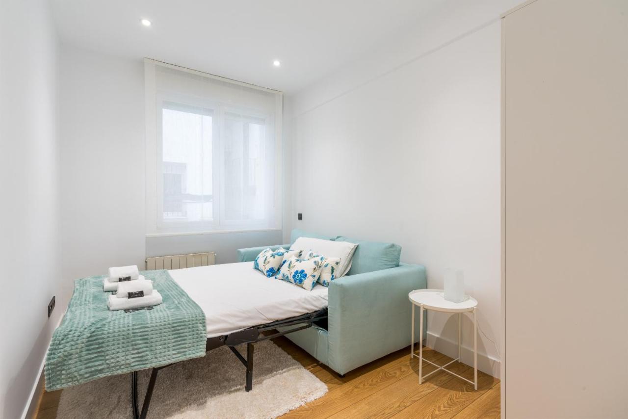 Tiboli Apartment By People Rentals บิลเบา ภายนอก รูปภาพ
